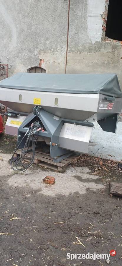 Rozsiewacz nawozu Wielkie Stwolno