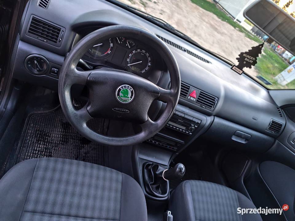 Skoda Octavia combi 16 LPG stan uszanowane auto Rok produkcji 2004 Zgierz