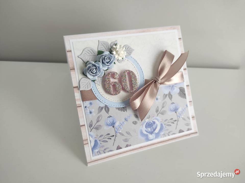 Kartka ręcznie robiona na urodziny z kwiatami