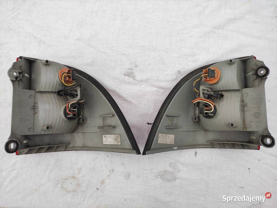 Lampy tył kombi Saab 95 20022005
