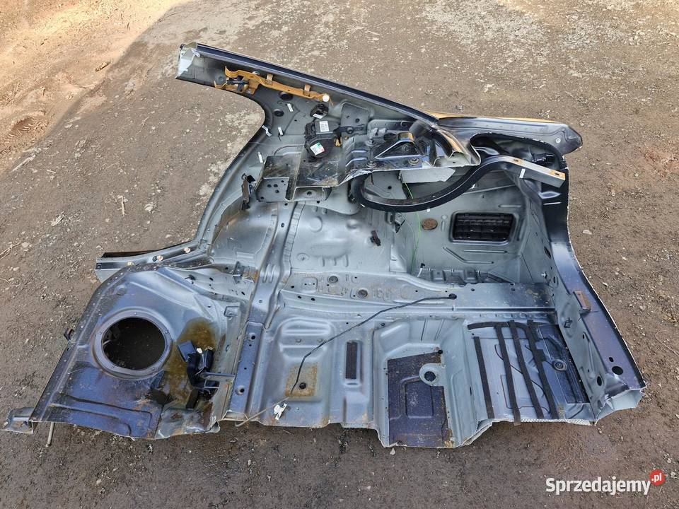 BMW 3 F30 PRÓG PRAWY BOK TYŁ TYLNA ĆWIARTKA