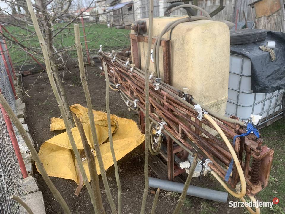 Opryskiwacz do ciągnika 300L lubelskie Oszczów sprzedam