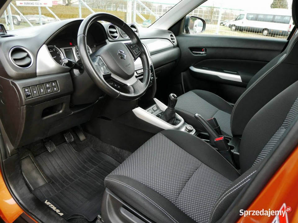 Suzuki Vitara 16 VVT 120 Eu6 4x4 WD Kamera lakier metallic Vitara