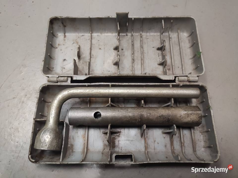 Oryginał skrzynka narzędziowa Fiat Antyki Warszawa