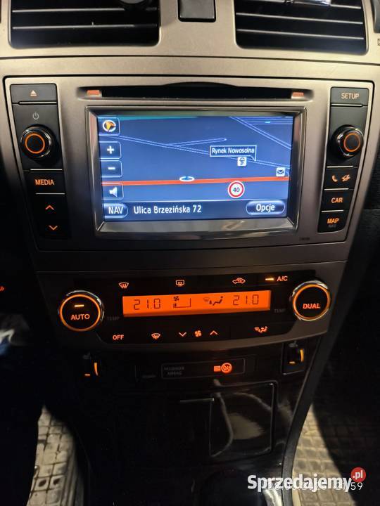 Piękna Toyota Avensis 18 Ben z Automatem Polski kamera cofania sprzedam