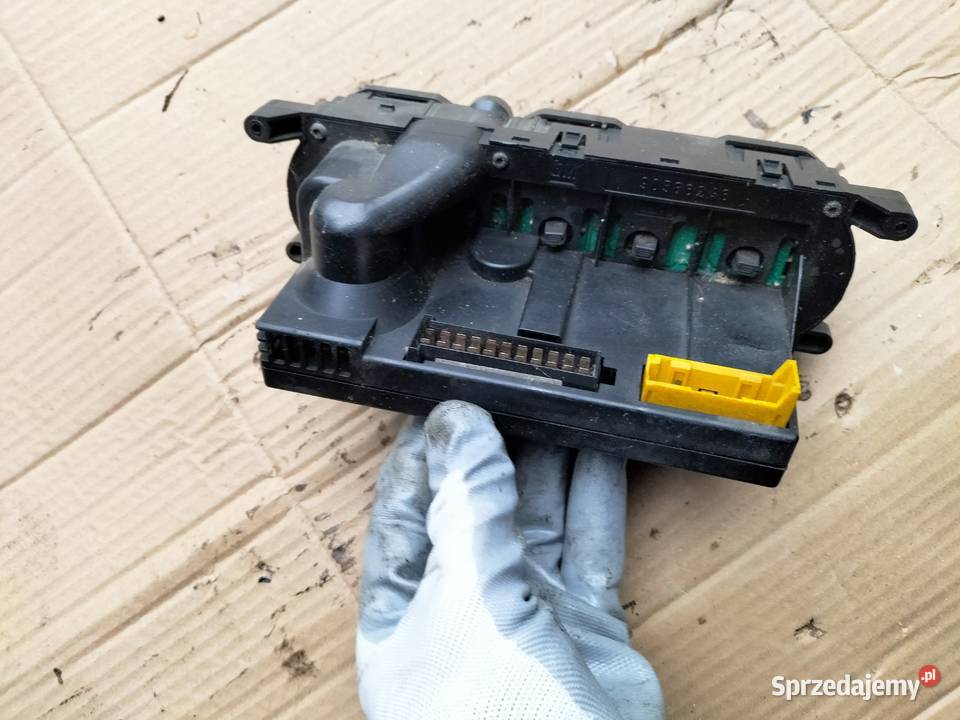 VECTRA B 69262205 PANEL NAWIEWU Kamień-Kolonia