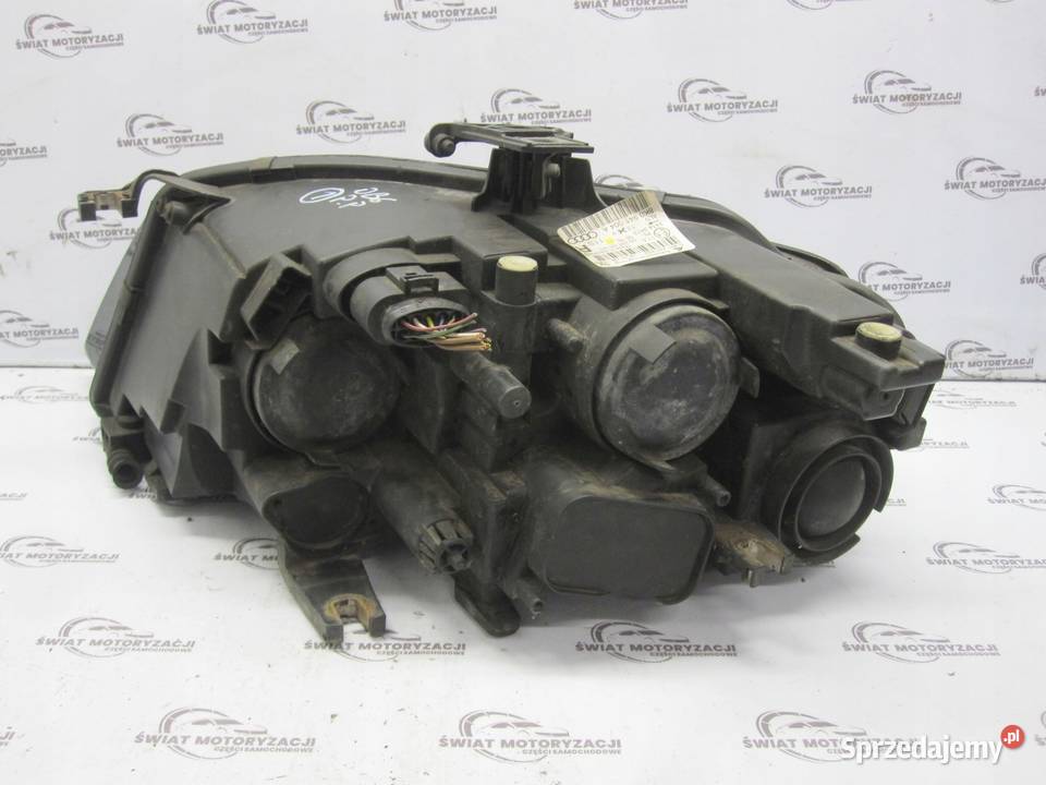 AUDI A4 B8 IV 08r lampa prawa przód 8K0941004A Kielce