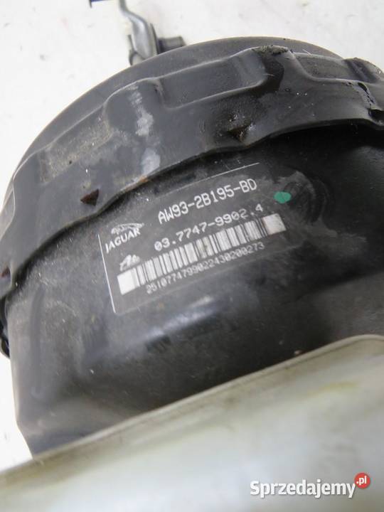 SERVO SERWO JAGUAR XJ X351 30 D AW932B195BD