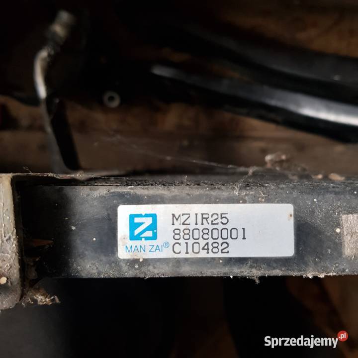 opel omega a 26 kolektor ssący Rok produkcji 1990 Kłodzko