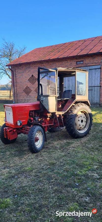 Ciągnik rolniczy Wladimirec T25 z pługiem Grójec Wielki