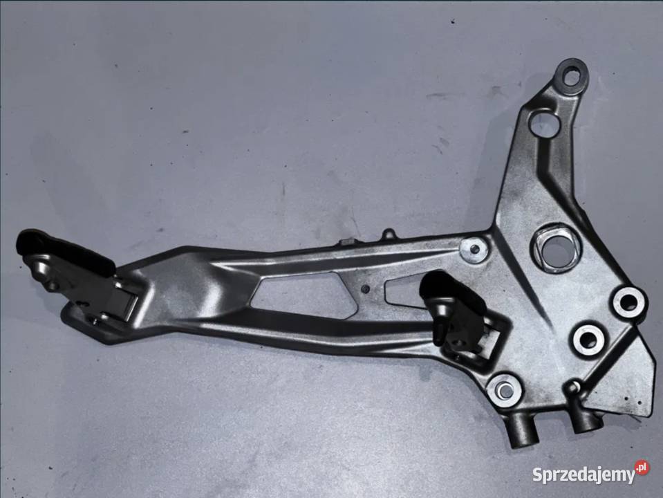 set podnóżki prawy BMW F900R 2021r K83 Ostrzeszów sprzedam
