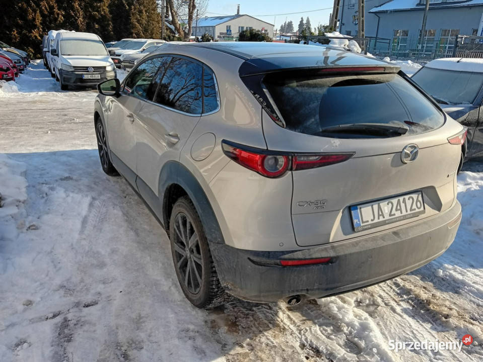 Mazda CX30 czujnik parkowania