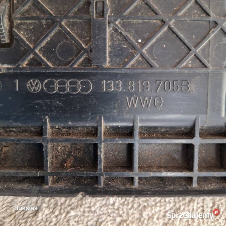 VW Garbus 1303 centralny nawiew 133 819 705 B Gołków
