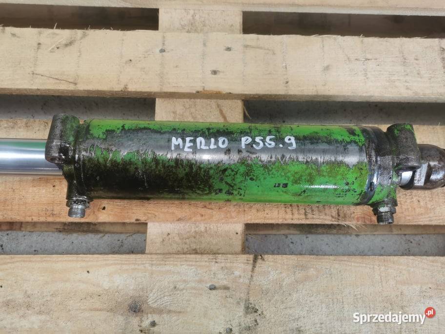 Cylinder hydrauliczny skrętu Merlo P 559 CS wielkopolskie