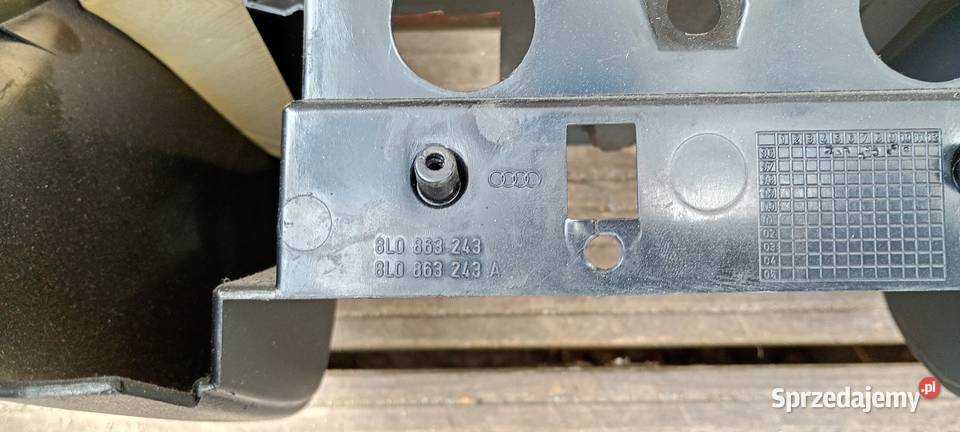 Audi A3 8L Konsola deska rozdzielcza 8L0863243