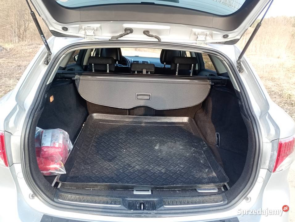 Toyota Avensis t27 salon polska manualna Olsztyn
