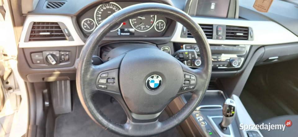 BMW seria 3 320i XDrive Touring 20 Turbo B 48 Piekoszów