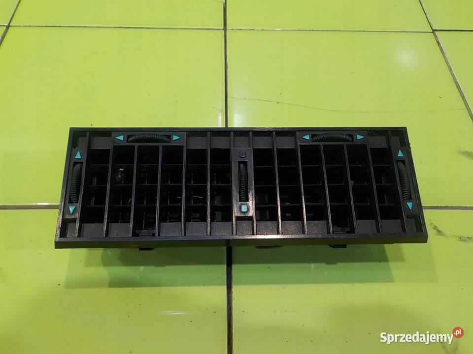 LANCIA BETA 20 B 83r COUPE 2D kratka nawiewu Suków