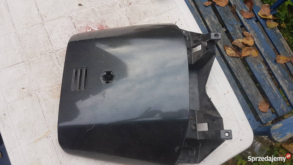 Czacha przód plastik przodu Piaggio Sfera 50 Pcim