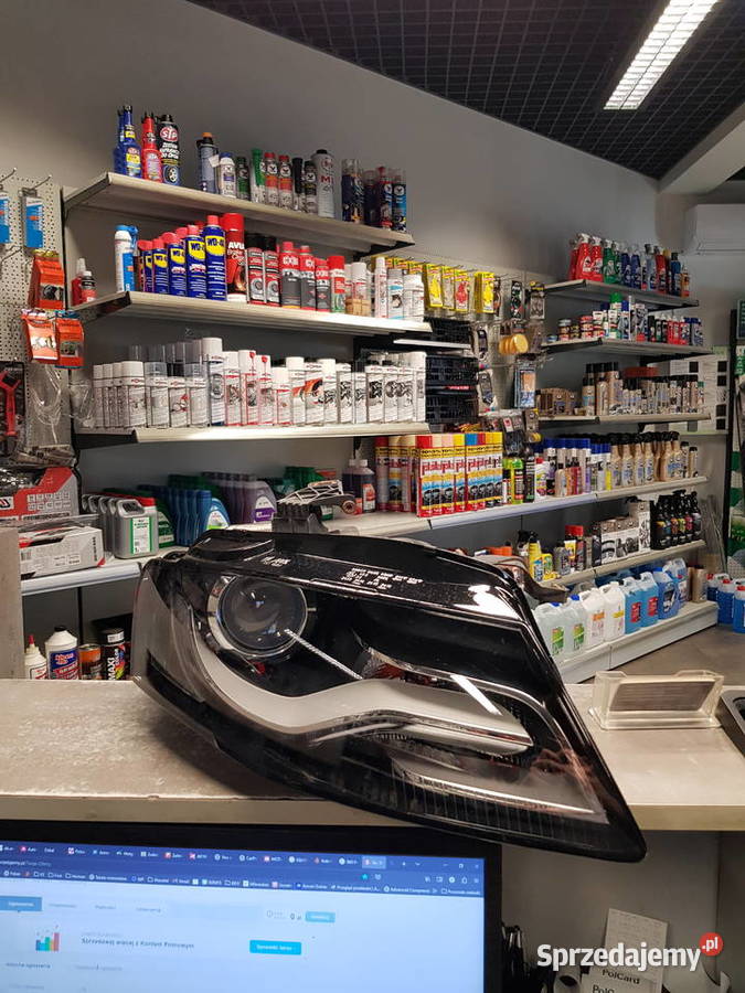 Lampa prawa do Audi a4 b8 używana kod części 8k0 Kończyce Małe