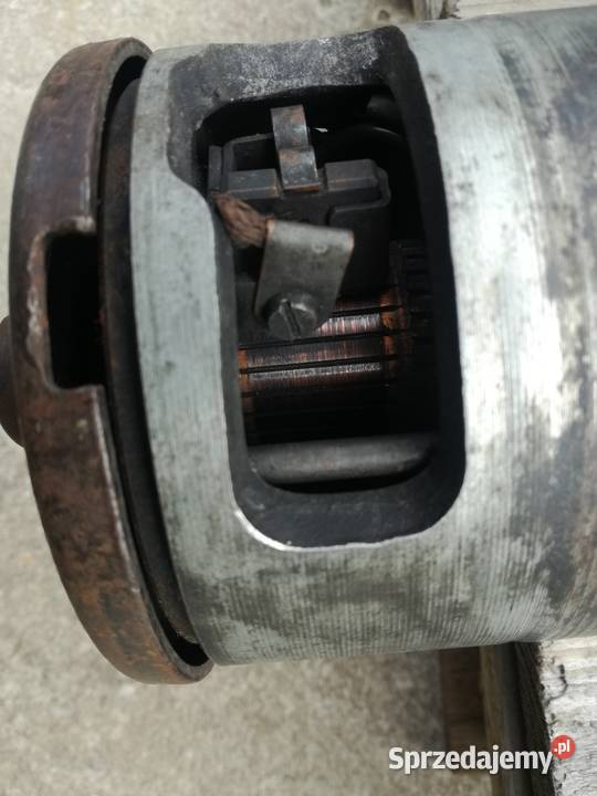 Pradnica VW Garbus 14V 30A osobowe