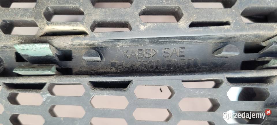 NISSAN ALMERA N16 LIFT ATRAPA KRATKA ZDERZAKA osobowe śląskie Ruda Śląska