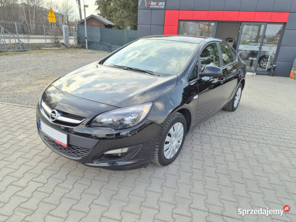Opel Astra Salon Polska Bezwypadkowy J 20092019 wielofunkcyjna kierownica Konstancin-Jeziorna sprzedam