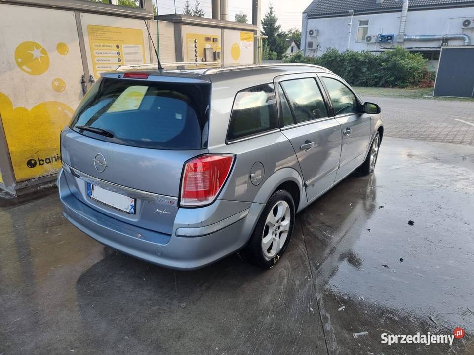 Opel Astra III kombi 17 CDTI Poznań