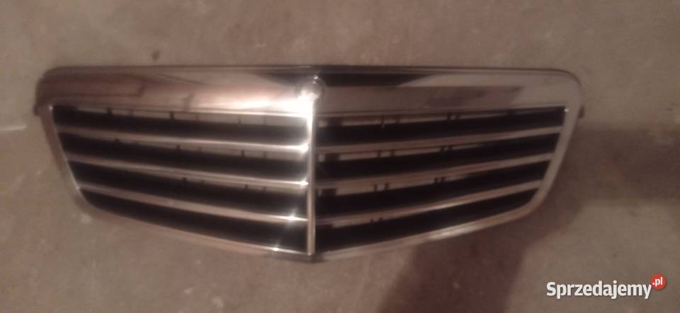 GRILL E KLASA W212 2011r Szczecinek