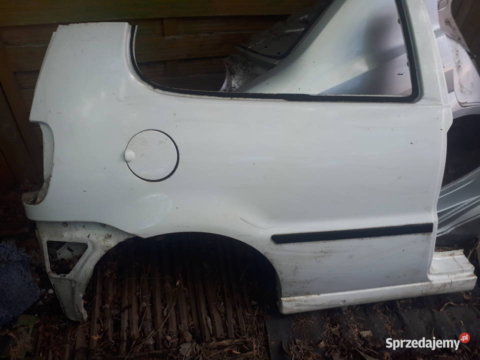 VW Polo 3d 2001r błotnik prawy tył Błotniki Poznań