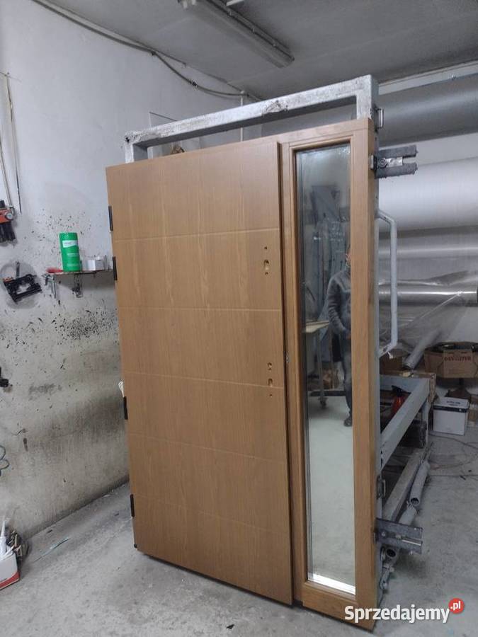 Drzwi drewniane z dostawką Płock sprzedam