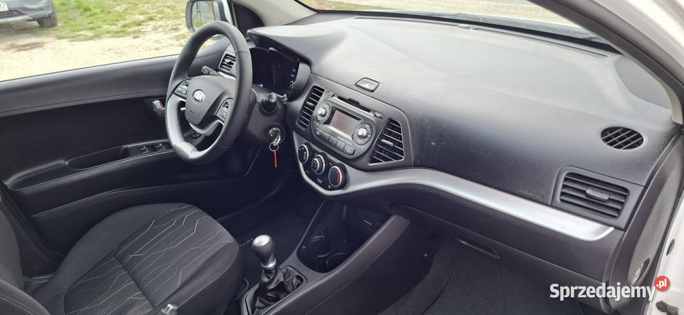 Toyota Yaris Nowe 4 oponyOryginalny lakierBogata światła do jazdy dziennej śląskie Przyszowice
