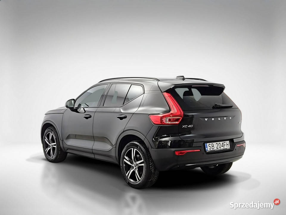 Volvo XC 40 B3 Plus Dark aut Z Polskiego Salonu automatyczna Warszawa