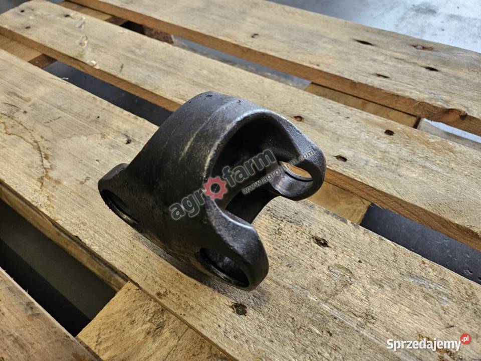 Łącznik półosi FWD Massey Ferguson 8660 8690 Układ kierowniczy i oś przednia Byków