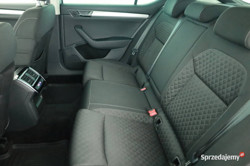 Skoda Superb 15 TSI przyciemniane szyby mazowieckie Piaseczno