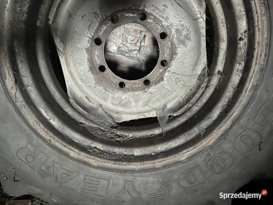 Felgi Ursus c385Zetor bizon opony Goodyear
