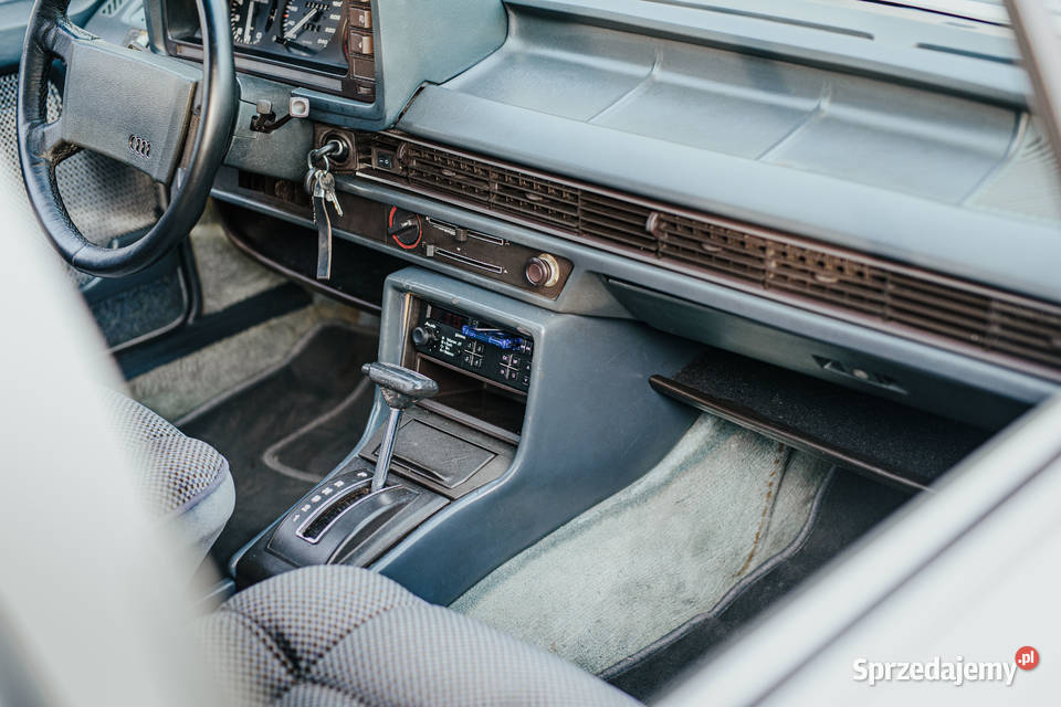 Audi 200 C2 5E Typ 43 1979 r kompleksowej Częstochowa