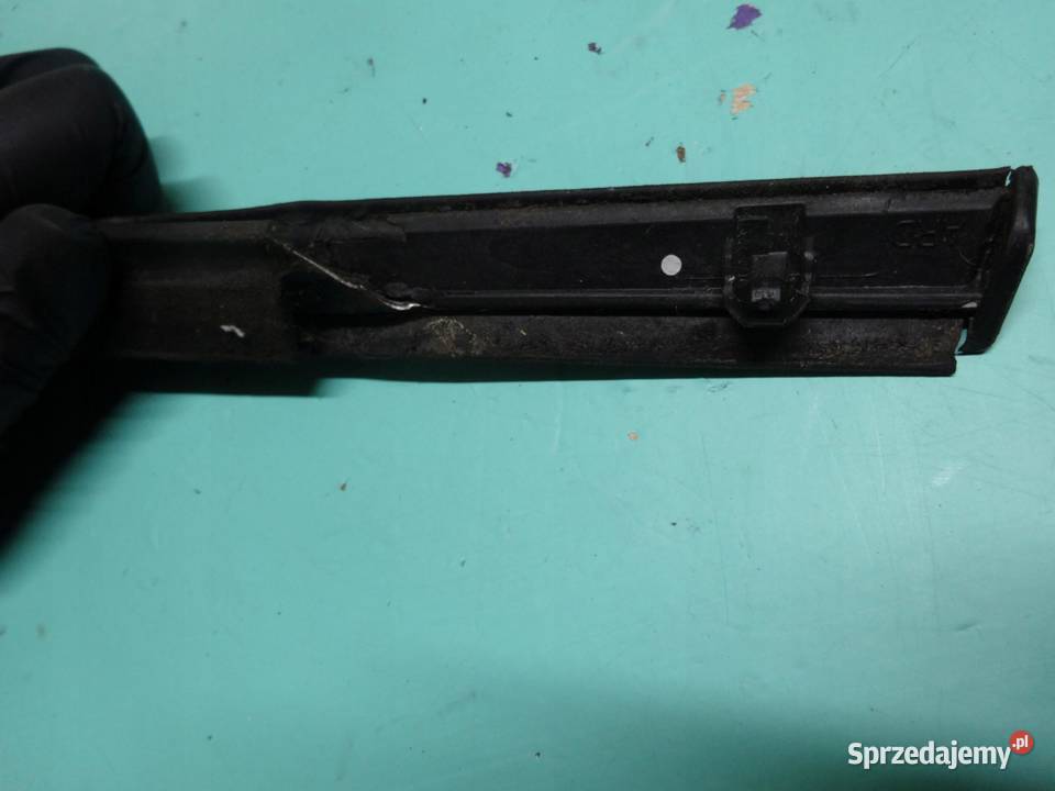 CITROEN C3 PICASSO 10r listwa zgarniająca drzwi