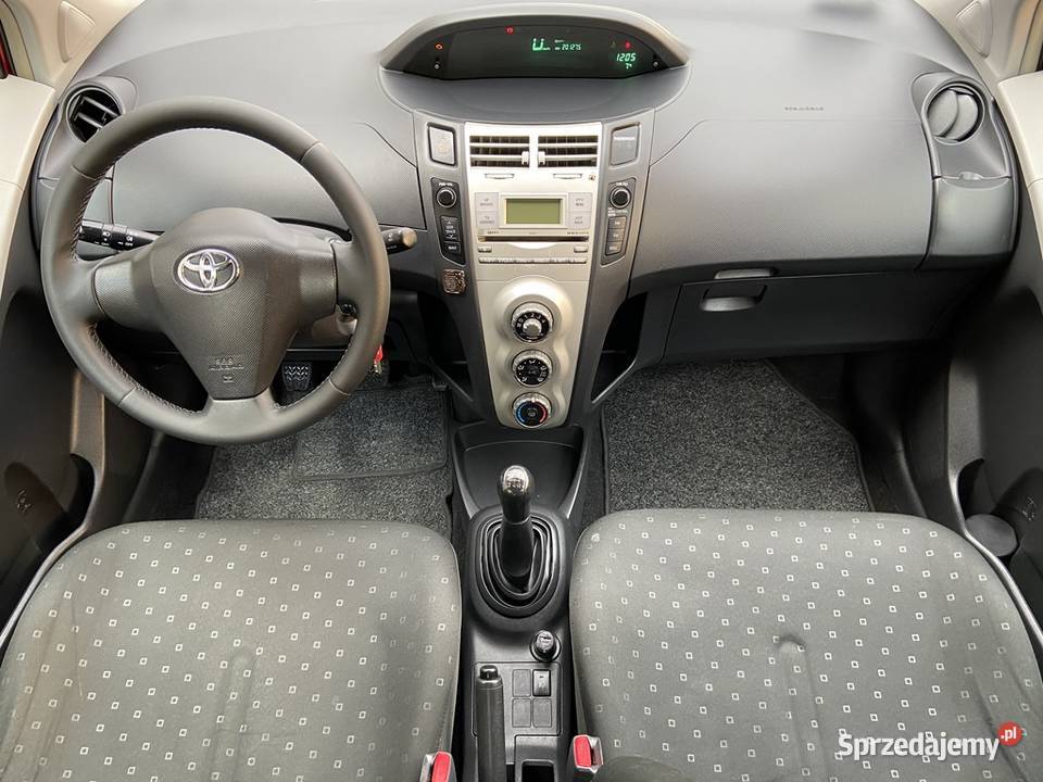 Toyota Yaris 13 Benzyna SOL Salon Polska Radom