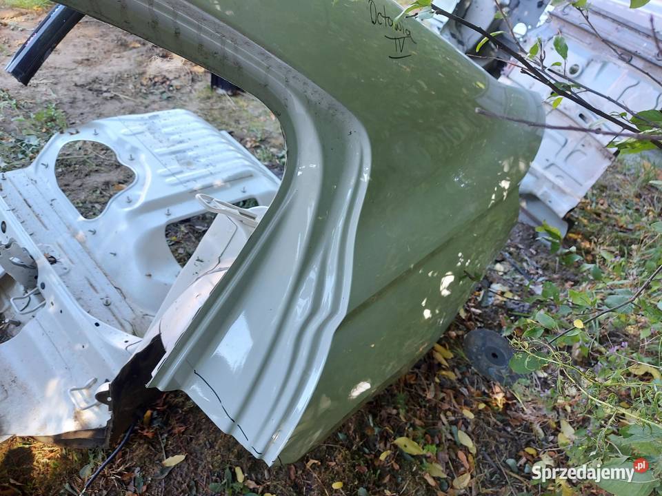 Skoda Octavia IV 5E3 Błotnik ćwiartka tył prawy osobowe sprzedam