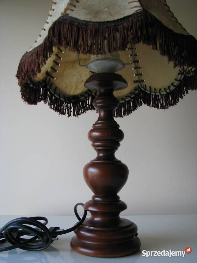 Stara lampa stołowa stojąca z abażurem ze skóry Brzegi