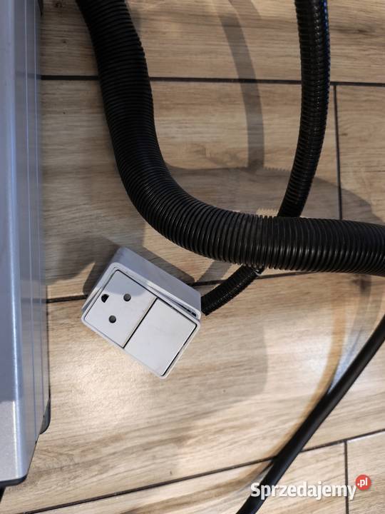 Profesjonalny zasilacz awaryjny 12V230V 1600W