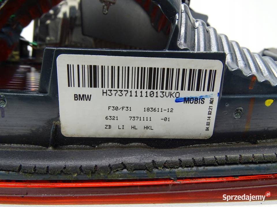 LAMPA LEWA LEWY TYŁ TYLNA W KLAPE LED BMW F30 sprzedam