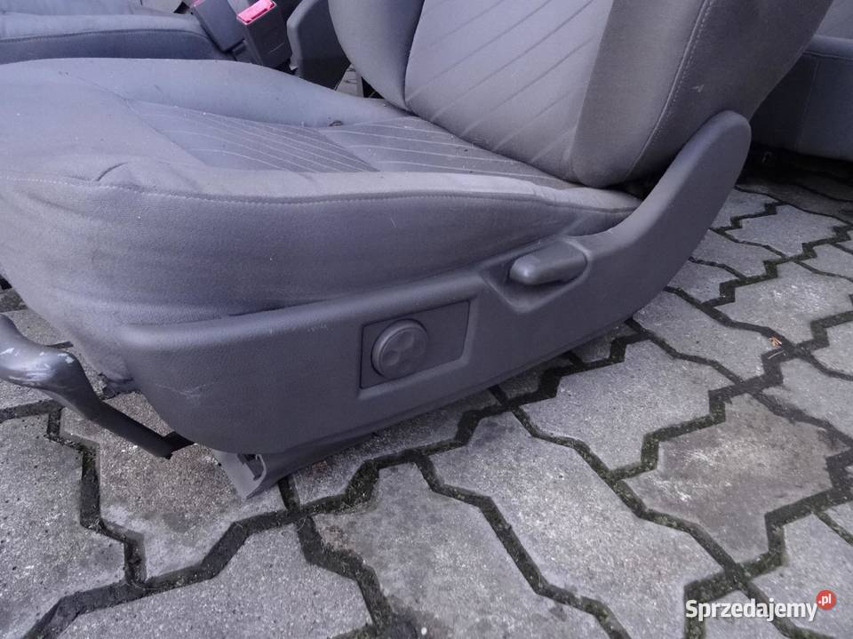 AUDI A8 D2 9902 FOTELE KANAPA MATERIAL KOMPLET osobowe Przemęt sprzedam