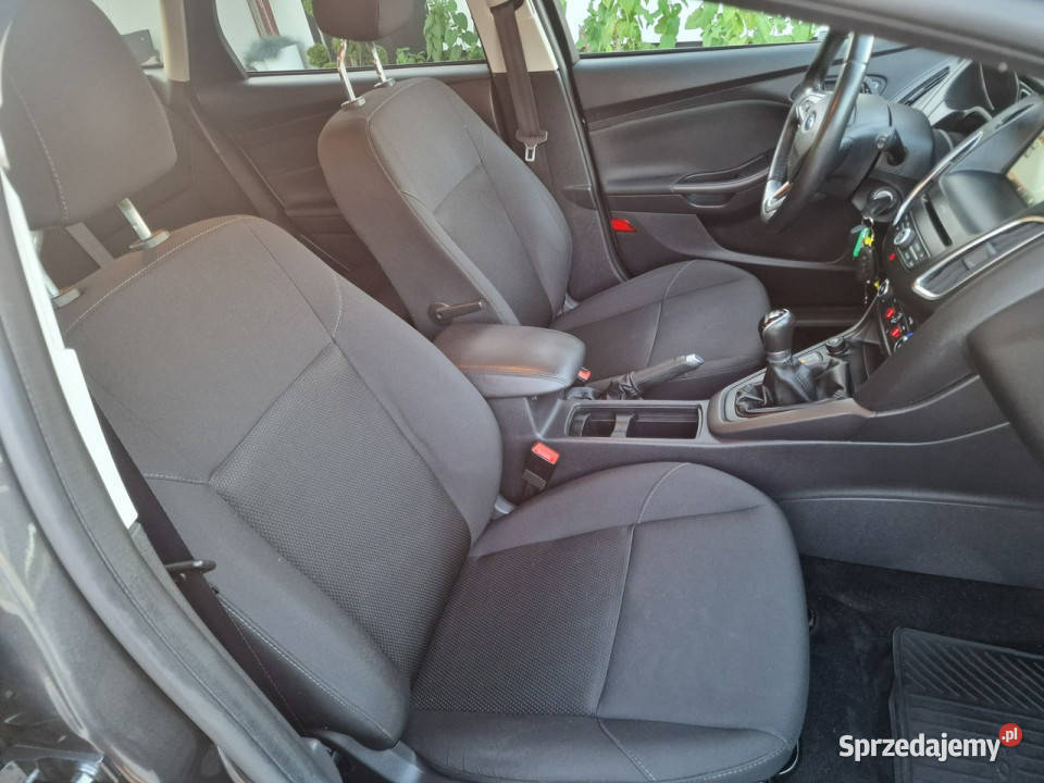 Ford Focus BEZWYPADKOWY duża nawi SYNC nowy centralny zamek Motoryzacja Czarnków sprzedam