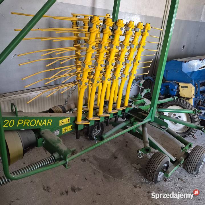 Zgrabiarka 1karuzelowa ZKP420 PRONAR 42m w łódzkie