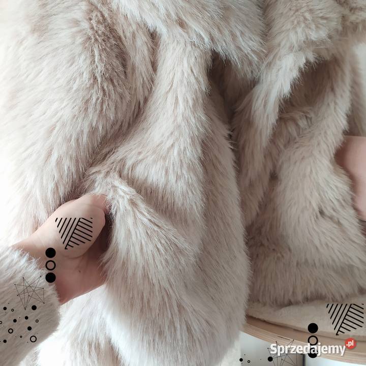 Futerko beżowe M do L Koszalin