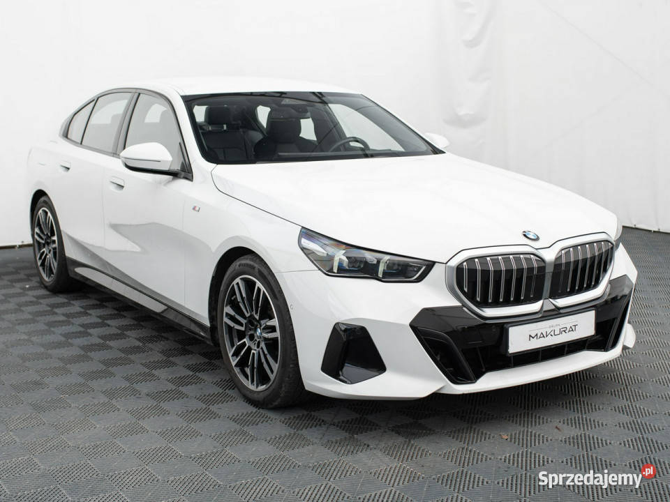 BMW 520 GD7P015520d mHEV M Sport Ambient Podgrzf diesel BMW Pępowo
