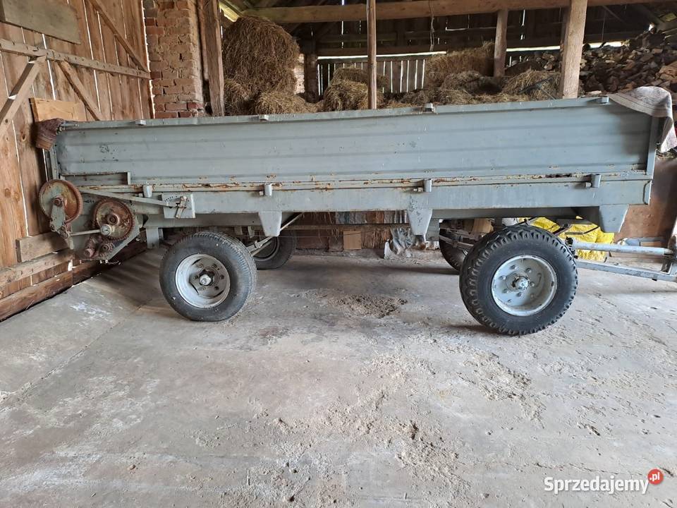 Przyczepa rozrzutnik dwuosiowy Biała Piska