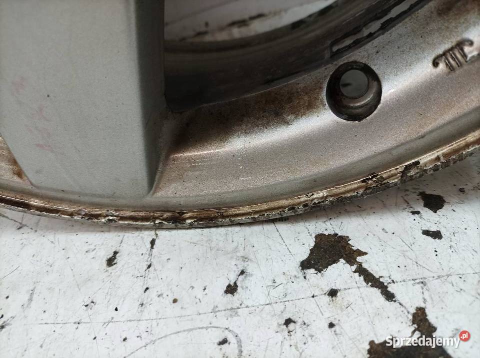 FELGA ALUMINIOWA R16 5X108 ET44 OC64MM 65JX16CH5